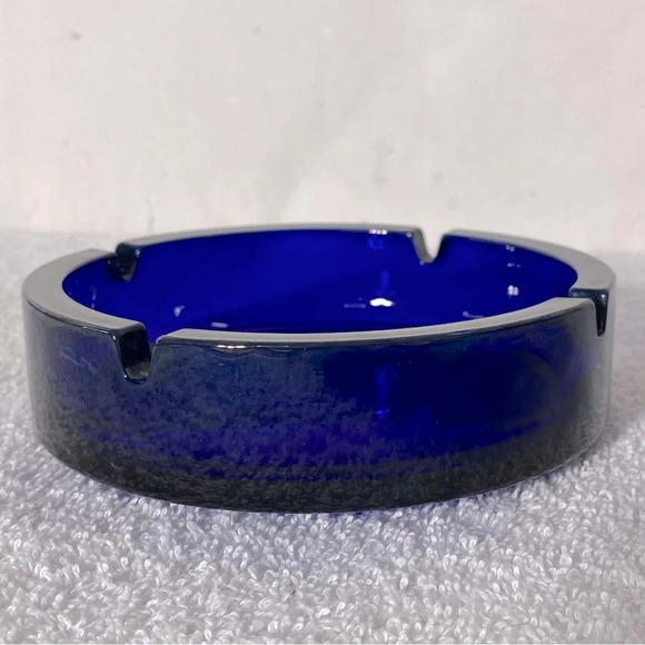 Vintage Cobalt Blue Glass Ashtray  Trinket Dish - Picture 1 of 10
